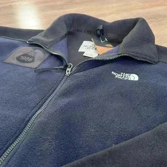 The North Face Unisex Origins Mountain Sweater, Medium - Picture 3 of 8